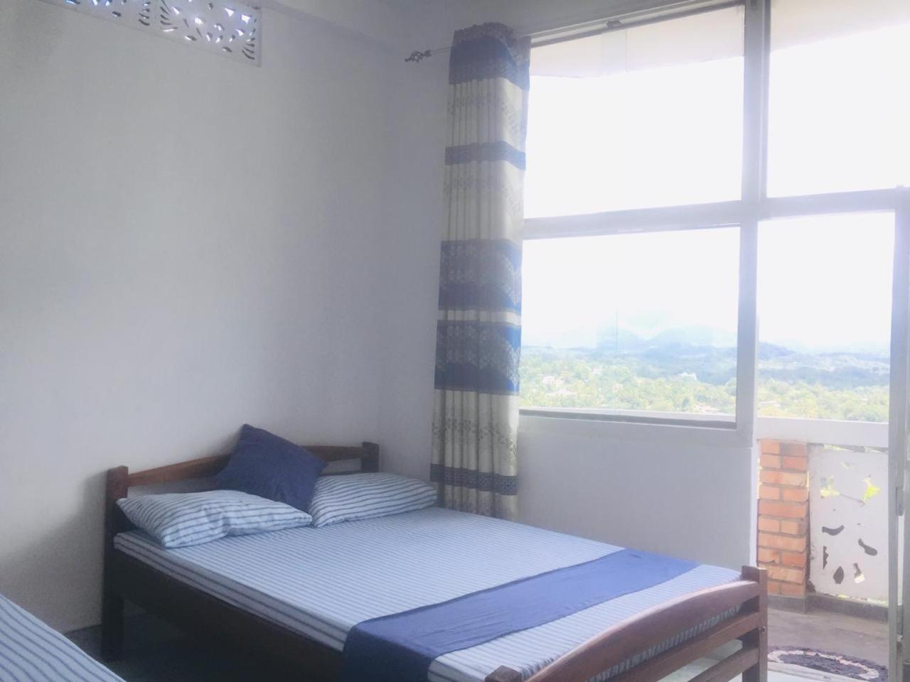 Mount View 11 Hotel Kandy Buitenkant foto